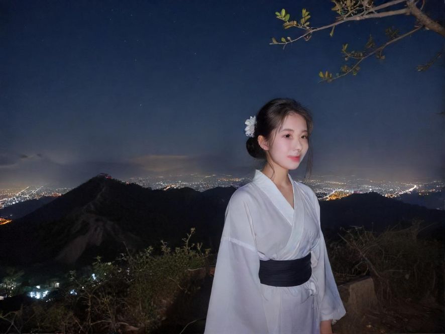 佛山桑拿站街会所夜晚外观